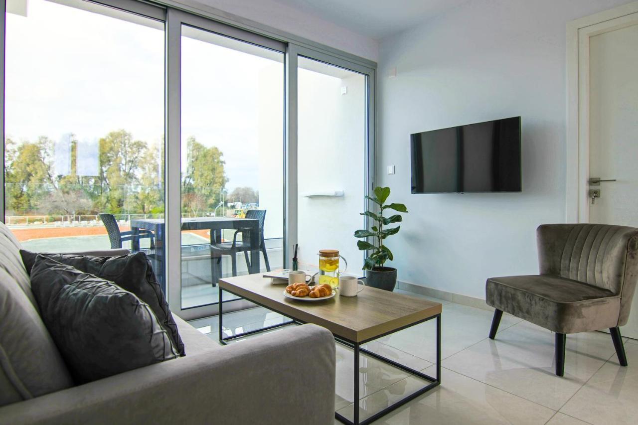 Phaedrus Living - Seaside Executive Flat Harbour 208 Pafos
